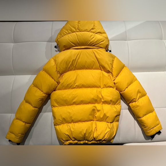 Aritzia XS Super Puff - Picture 6 of 6